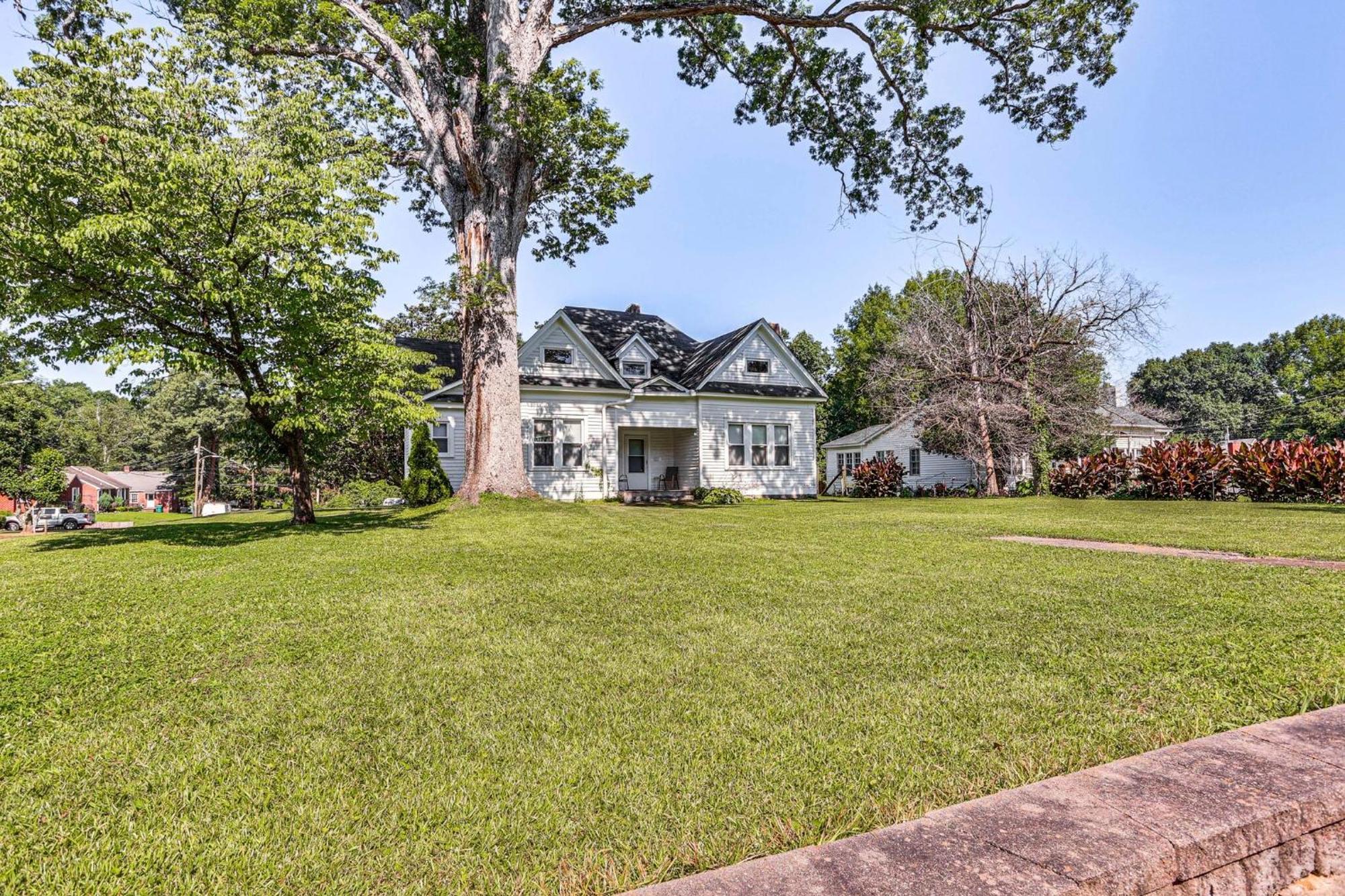 Historic Highland-Game Room & King Beds Entire Home Τζάκσον Εξωτερικό φωτογραφία